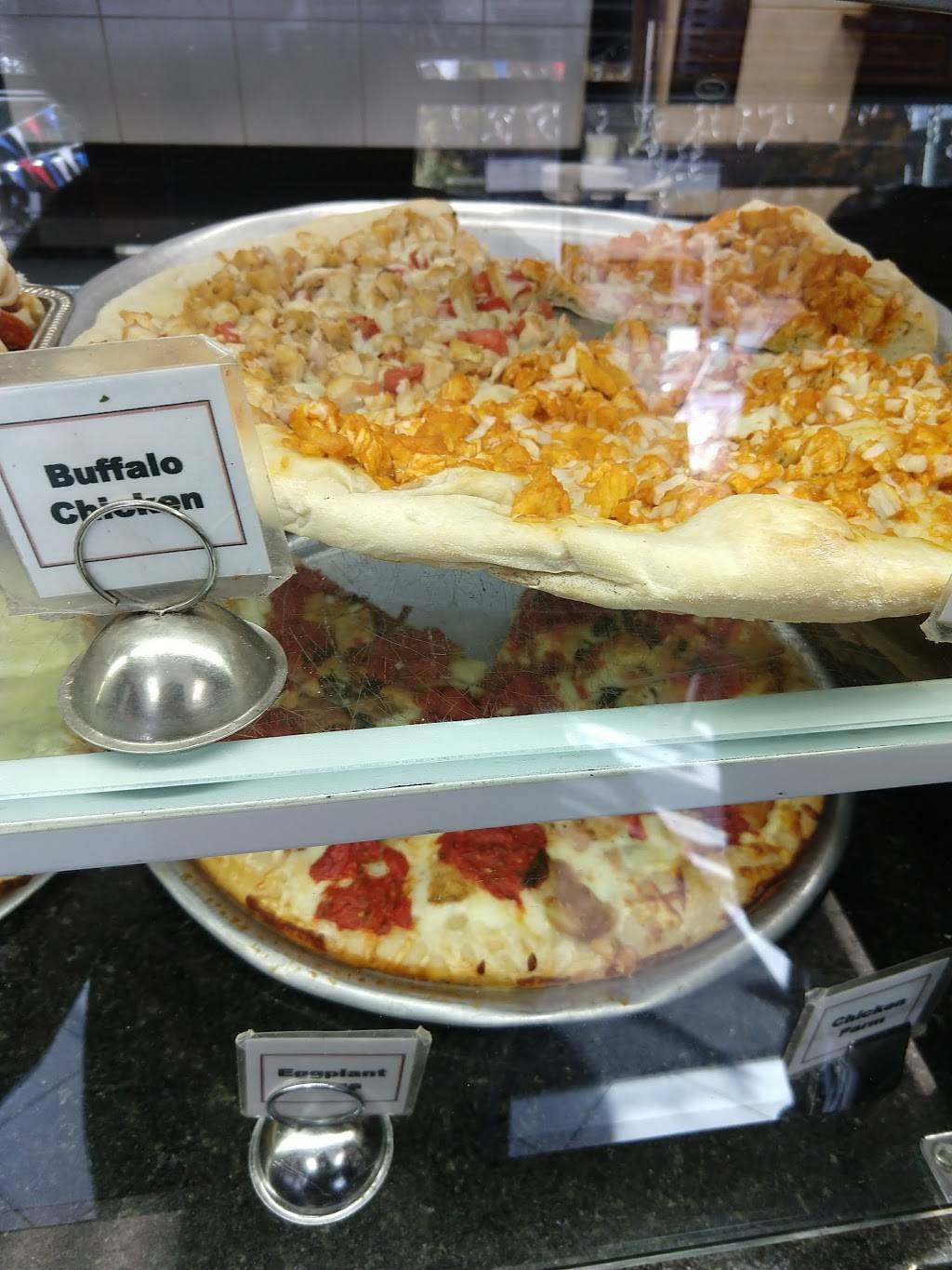 Woodbury Country Deli | restaurant | 153 Woodbury Rd, Woodbury, NY 11797, USA | 5163674180 OR +1 516-367-4180