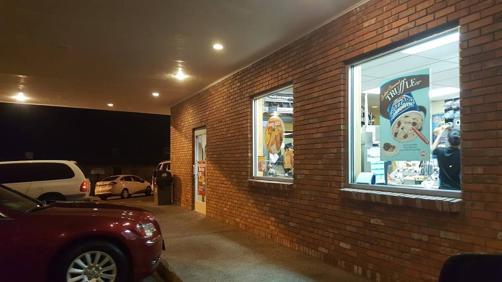 Dairy Queen | restaurant | 4001 N Piedras St, El Paso, TX 79930, USA | 9155650261 OR +1 915-565-0261