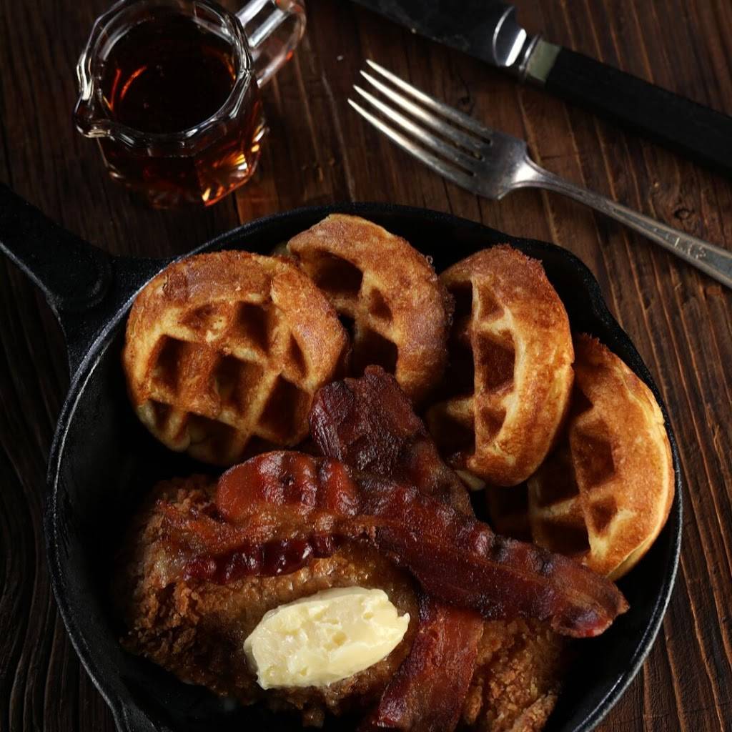 Mother Clucker | restaurant | 3415 S Monaco Pkwy, Denver, CO 80222, USA | 3035025311 OR +1 303-502-5311