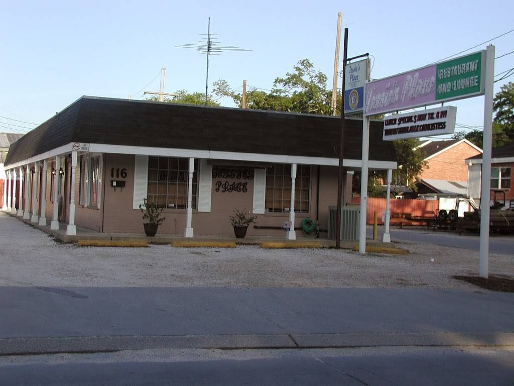 Tessies Place | restaurant | 116 N Woodlawn Ave, Metairie, LA 70001, USA | 5048358377 OR +1 504-835-8377
