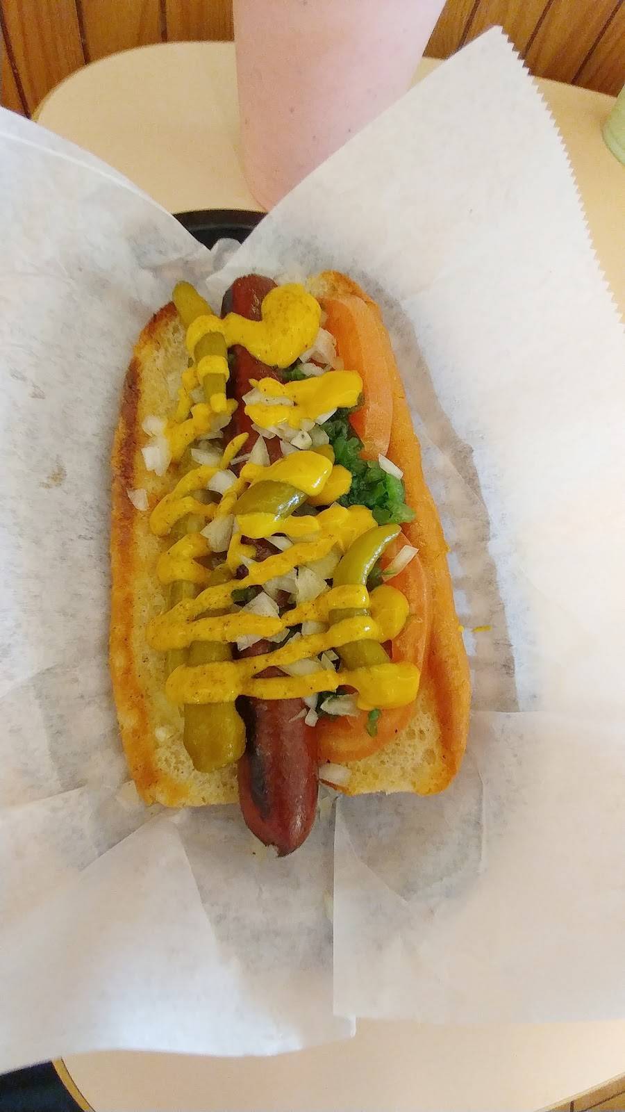 Top Dog | restaurant | 7178 S 76th St, Franklin, WI 53132, USA | 4143672696 OR +1 414-367-2696