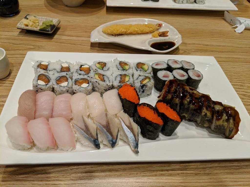 Happy Sushi Japanese Restaurant | restaurant | 130 W Tiverton Way #175, Lexington, KY 40503, USA | 8592317788 OR +1 859-231-7788