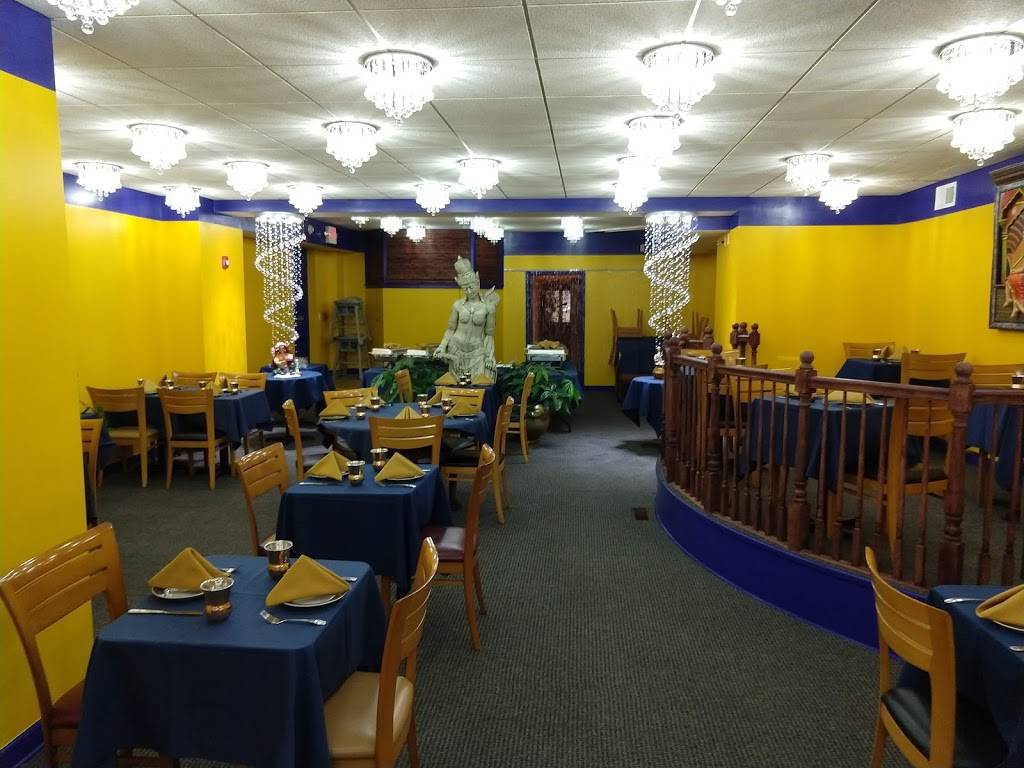 Jewels of India | restaurant | 26 N Hanover St, Carlisle, PA 17013, USA | 7172546585 OR +1 717-254-6585
