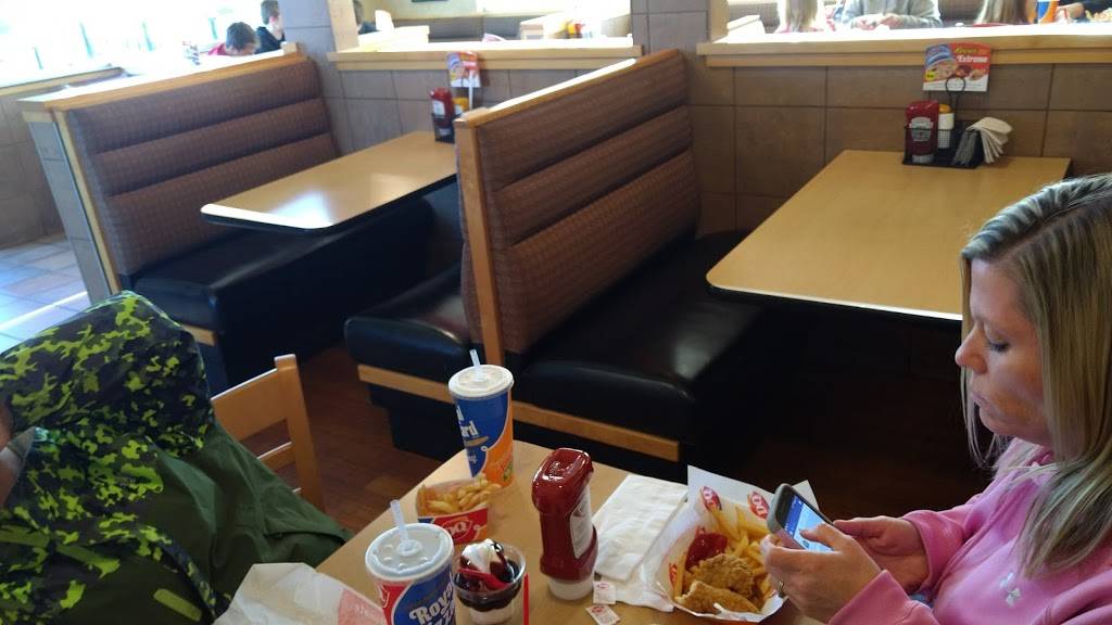 Dairy Queen Grill & Chill | restaurant | 490 S Washington St, New Bremen, OH 45869, USA | 4199772916 OR +1 419-977-2916