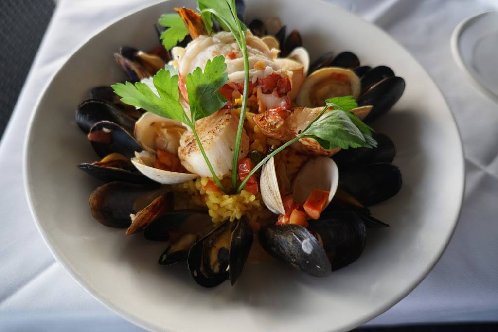 Dolce Restaurant & Wine Bar | restaurant | 39B Mill Plain Rd, Danbury, CT 06811, USA | 2037449115 OR +1 203-744-9115