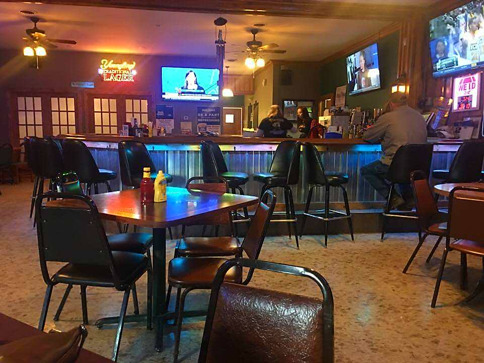 DTS Bar and Grill Inc | | restaurant | 7399 Main St, Wadesville, IN 47638, USA | 8126734998 OR +1 812-673-4998