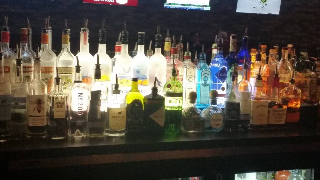 Precinct 10 | restaurant | 110 Main St, Weymouth, MA 02188, USA | 7813350010 OR +1 781-335-0010