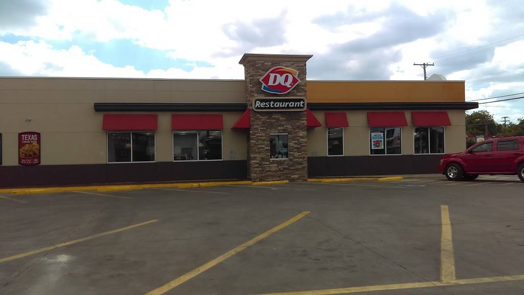 Dairy Queen Store | restaurant | 901 W Henderson St, Cleburne, TX 76031, USA | 8176453495 OR +1 817-645-3495