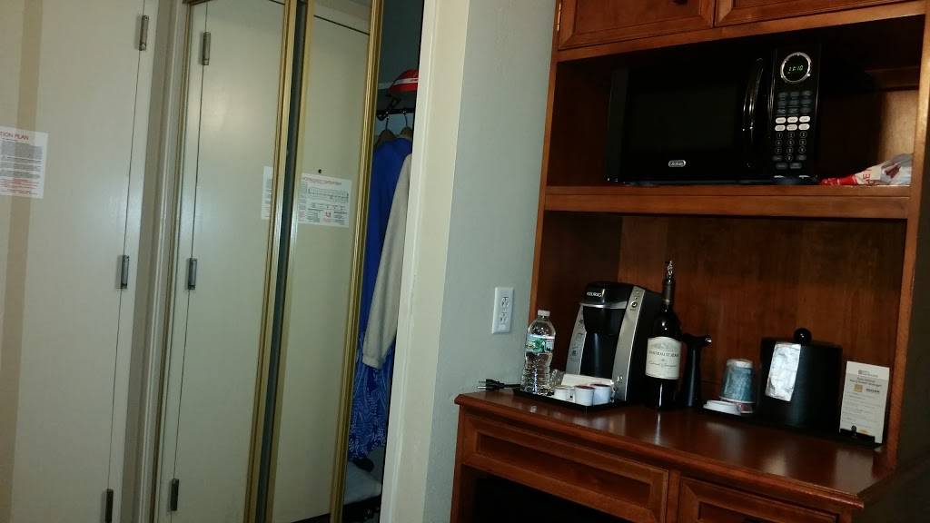 Great American Grill | restaurant | Dover, NJ 07801, USA | 9733280600 OR +1 973-328-0600