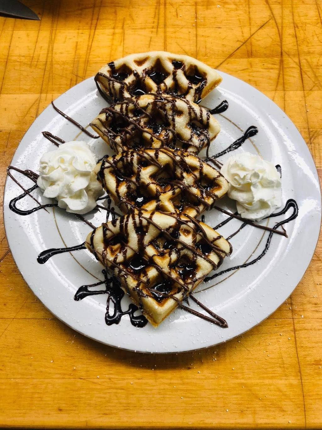 Oliver’s Café | restaurant | 681 Central St, Leominster, MA 01453, USA | 9787284156 OR +1 978-728-4156