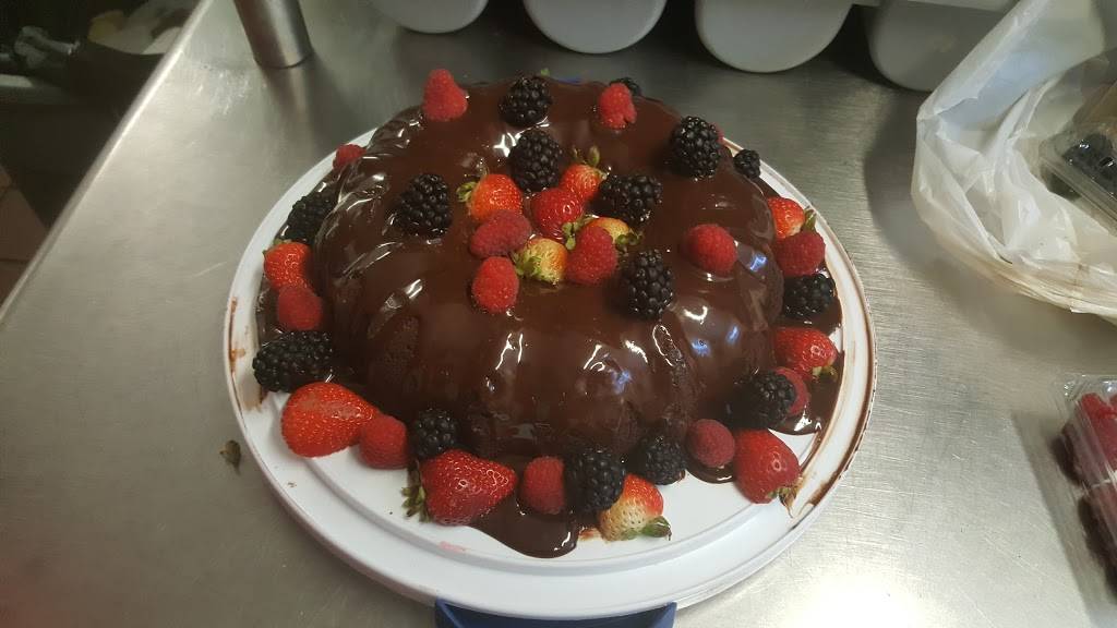 Locker Room Sports Bar | meal takeaway | 232 Main St, Lee, MA 01238, USA | 4132432662 OR +1 413-243-2662