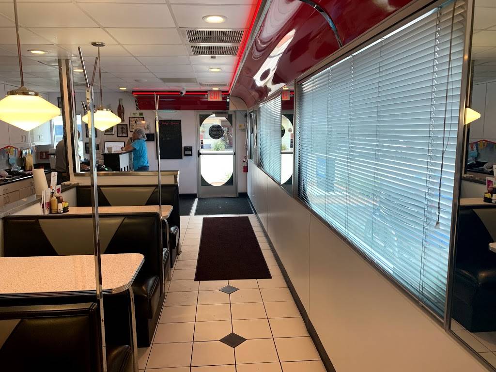 pennys diner | restaurant | 12 Kitty Hawk Dr, Santa Teresa, NM 88008, USA | 5755890552 OR +1 575-589-0552