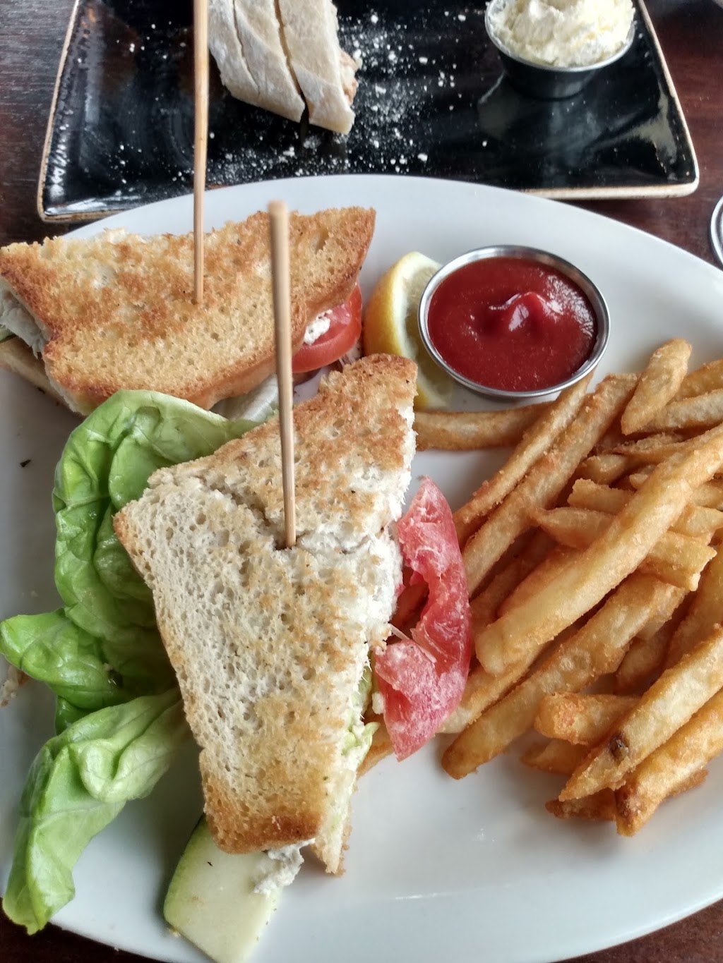 Tidal Raves Seafood Grill | restaurant | 279 US-101, Depoe Bay, OR 97341, USA | 5417652995 OR +1 541-765-2995