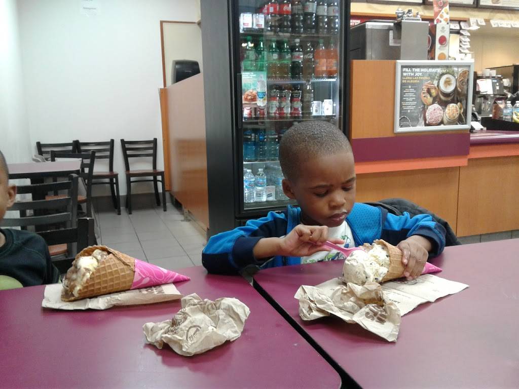 Dunkin Donuts | cafe | 6100 S Western Ave, Chicago, IL 60636, USA | 7737763421 OR +1 773-776-3421