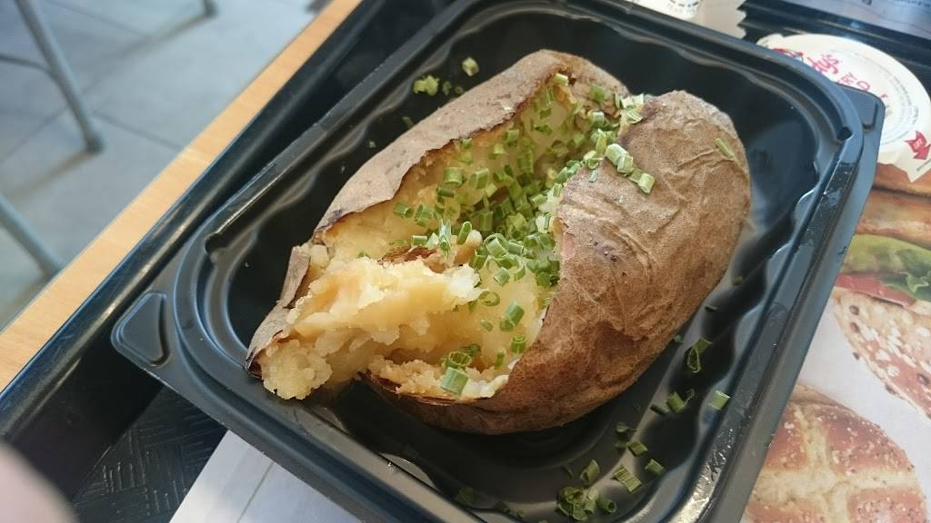 Wendys | restaurant | 10529 Gibsonton Dr, Riverview, FL 33578, USA | 8136719951 OR +1 813-671-9951