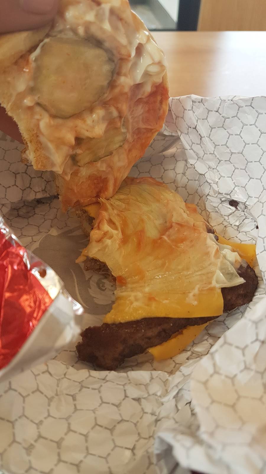 Wendys | restaurant | 1124 Chemong Rd Rr #1, Peterborough, ON K9J 6X2, Canada | 7057457629 OR +1 705-745-7629