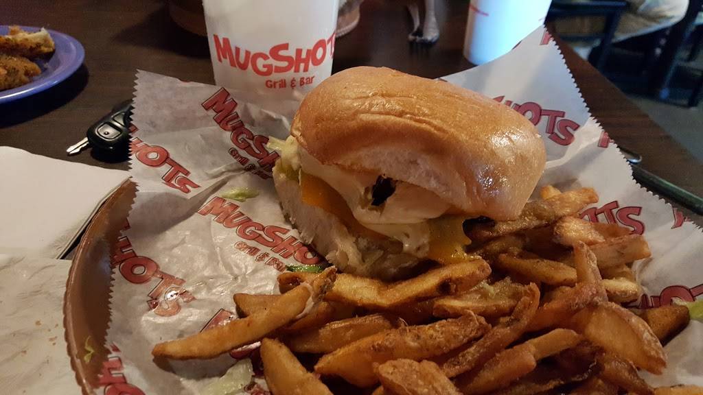 Mugshots Grill & Bar | restaurant | 4245 Lakeland Dr #9212, Flowood, MS 39232, USA | 6019324031 OR +1 601-932-4031