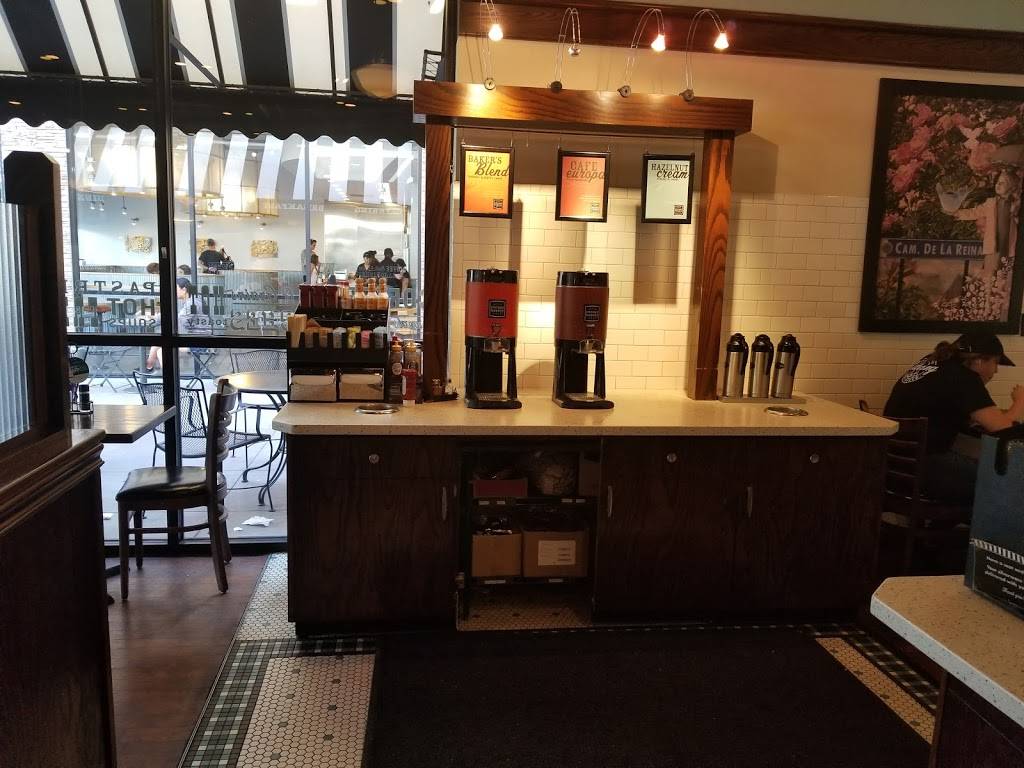 Corner Bakery Cafe | cafe | 1025 Camino De La Reina #3, San Diego, CA 92108, USA | 6196920423 OR +1 619-692-0423