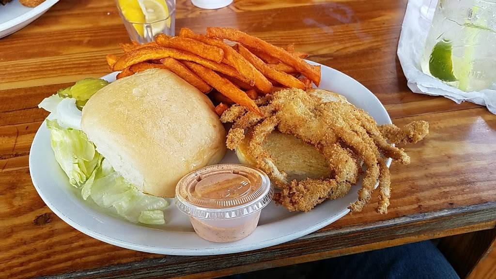 Mickeys Bar and Grill | restaurant | 430 Ransom Rd, Aransas Pass, TX 78336, USA | 3617581562 OR +1 361-758-1562