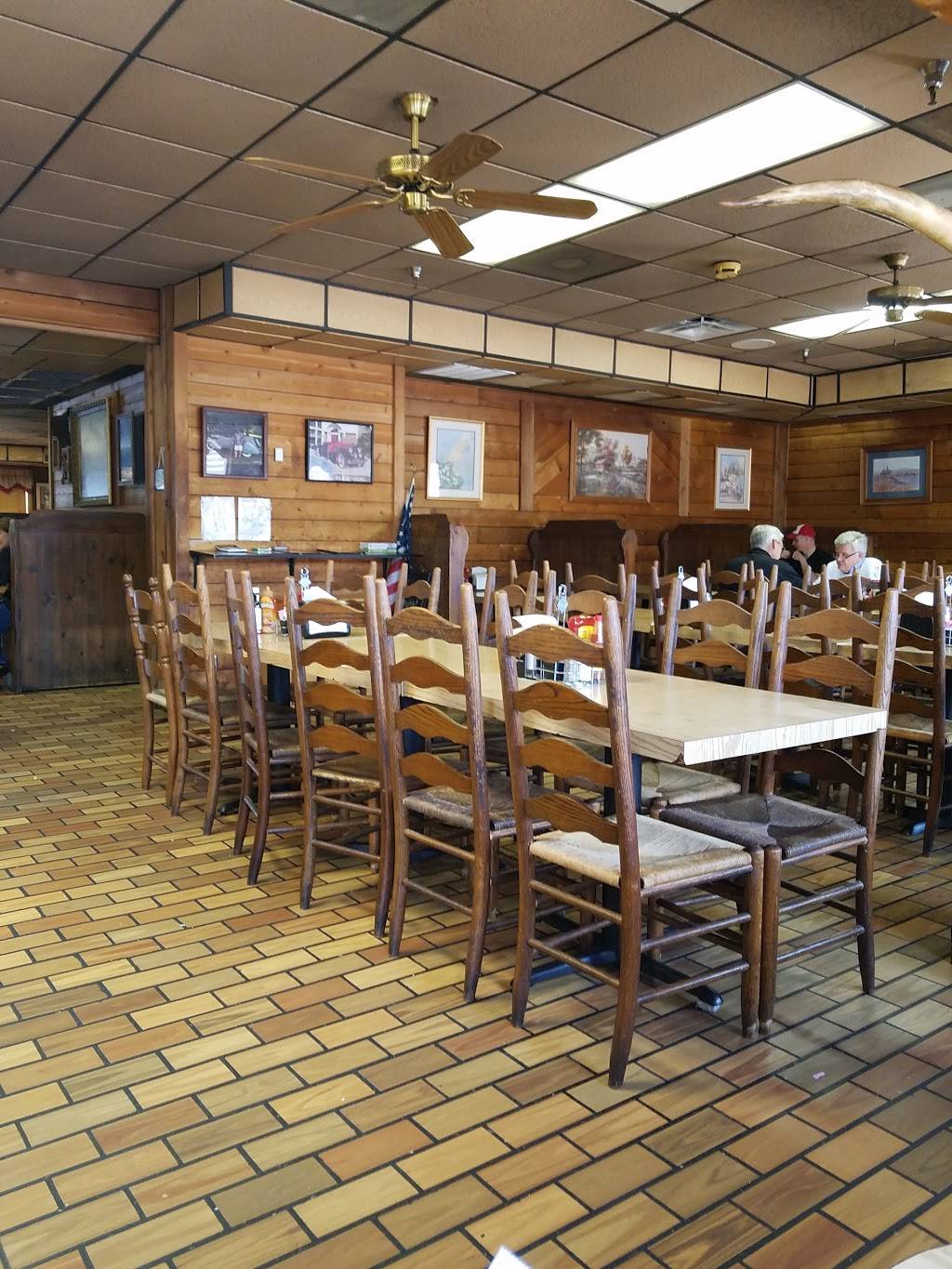 Old Hickory House | restaurant | 2202 Northlake Pkwy, Tucker, GA 30084, USA | 7709398621 OR +1 770-939-8621