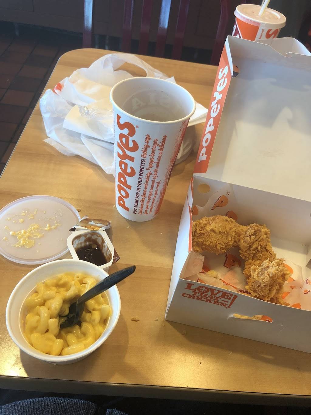 Popeyes Louisiana Kitchen | restaurant | 6939 Golf Rd, Morton Grove, IL 60053, USA | 8474700990 OR +1 847-470-0990