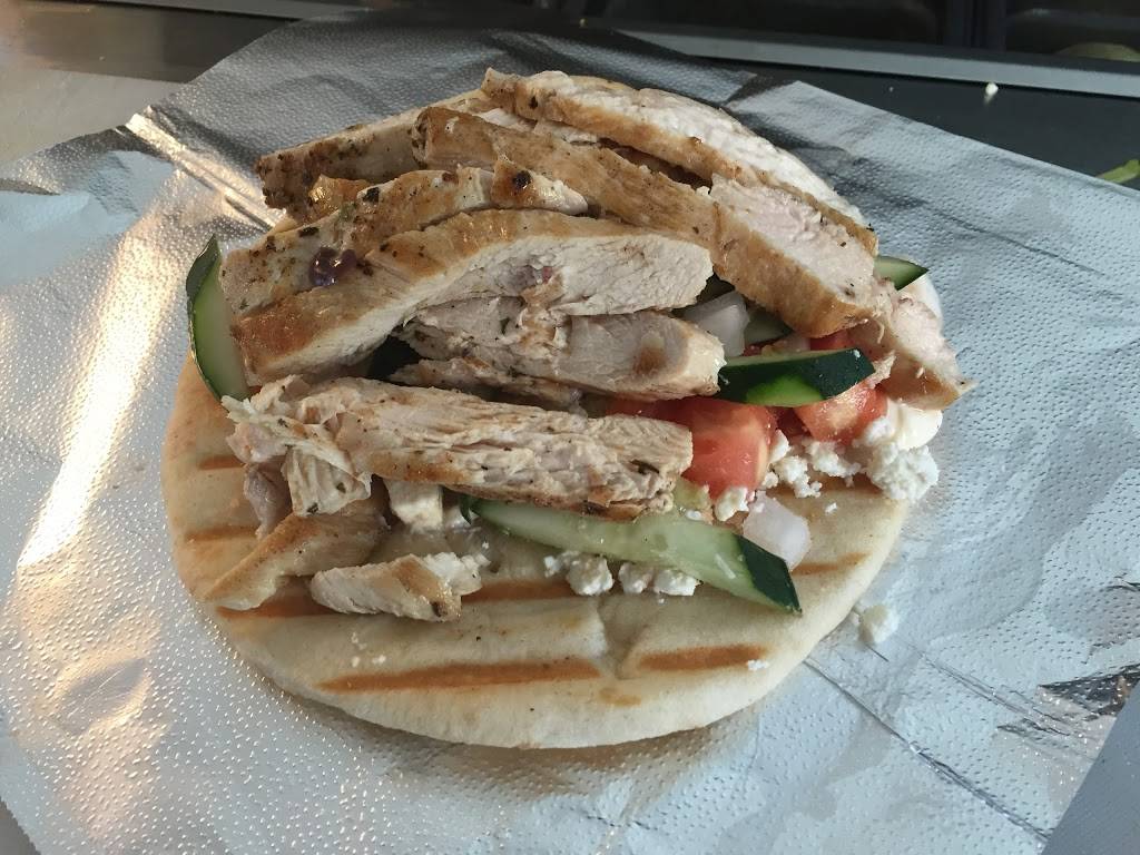 TowFood | restaurant | 6015 N 56th St, Tampa, FL 33610, USA | 8136262144 OR +1 813-626-2144