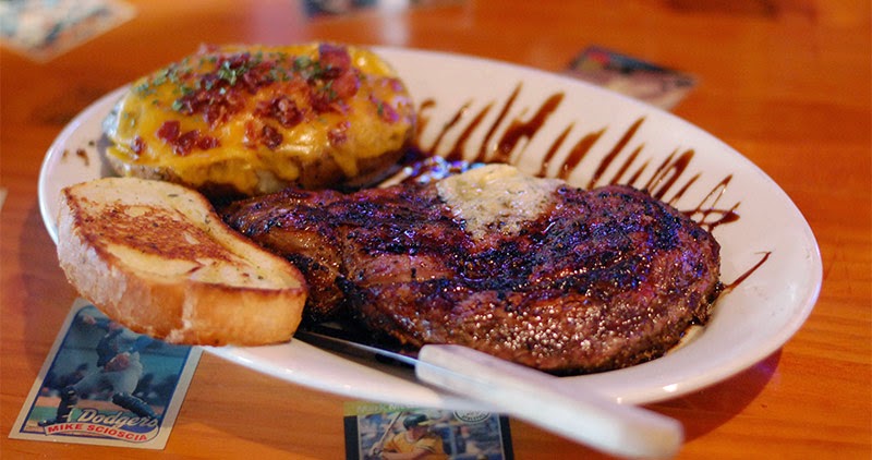 Arena Sports Grill | restaurant | 1041 Highland Cir, Mountain Home, AR 72653, USA | 8704255355 OR +1 870-425-5355