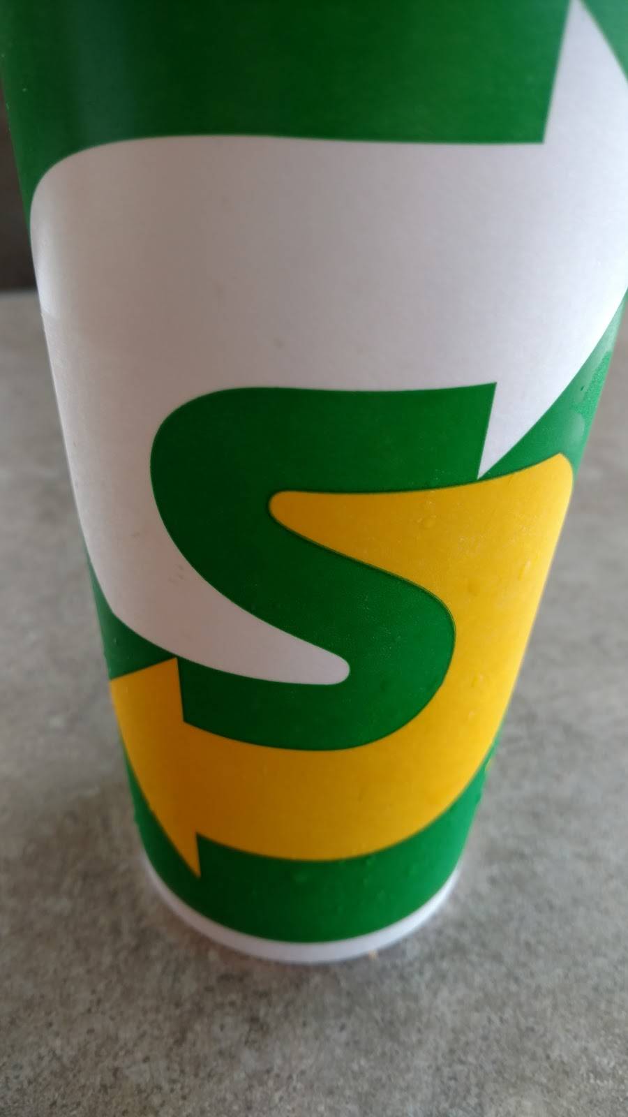 Subway | restaurant | 210 Marlboro Ave Suite 32 Tred Avon Square Shopping Ctr, Easton, MD 21601, USA | 4108225587 OR +1 410-822-5587