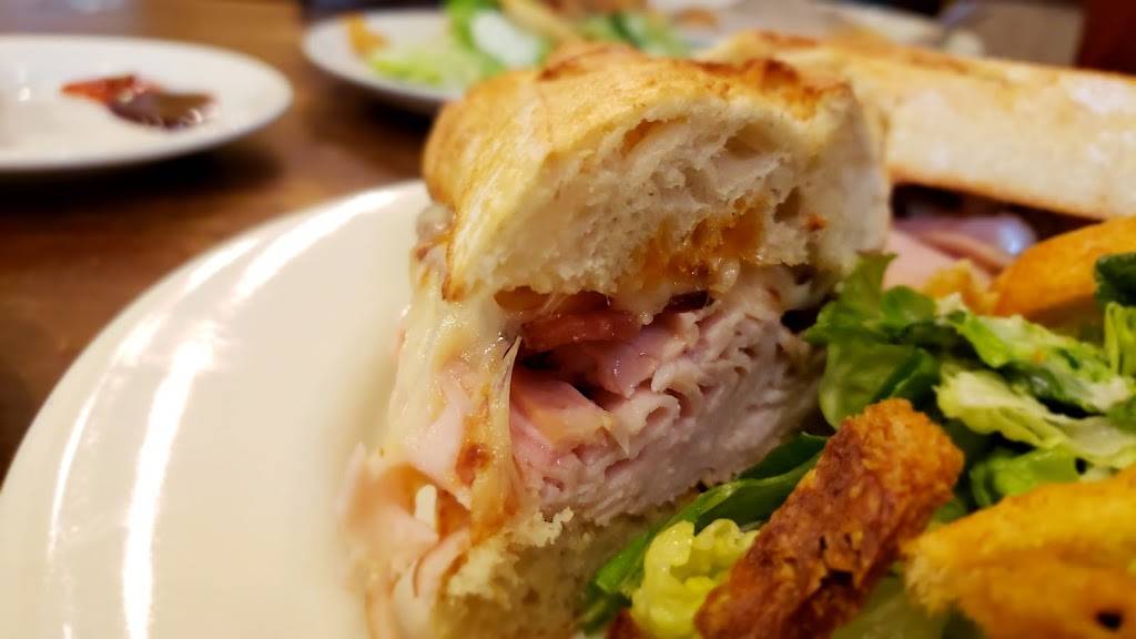 la Madeleine French Bakery & Café Tanglewood | cafe | 5885 San Felipe St #100, Houston, TX 77057, USA | 8327261315 OR +1 832-726-1315