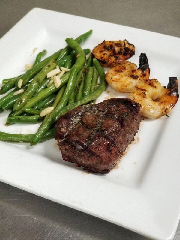 B-52 Burgers and Brew Lakeville | restaurant | 20751 Holyoke Ave, Lakeville, MN 55044, USA | 9522134150 OR +1 952-213-4150