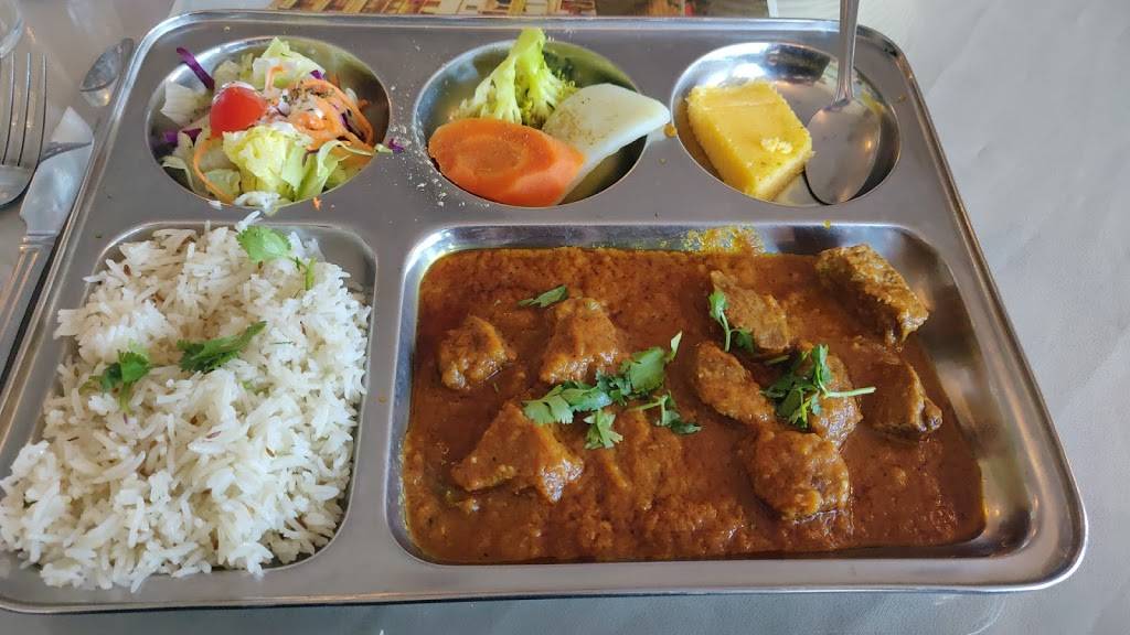 Restaurant Raj Mahal | restaurant | 1404 Chemin de Saint-Jean, La Prairie, QC J5R 2L7, Canada | 4506592020 OR +1 450-659-2020