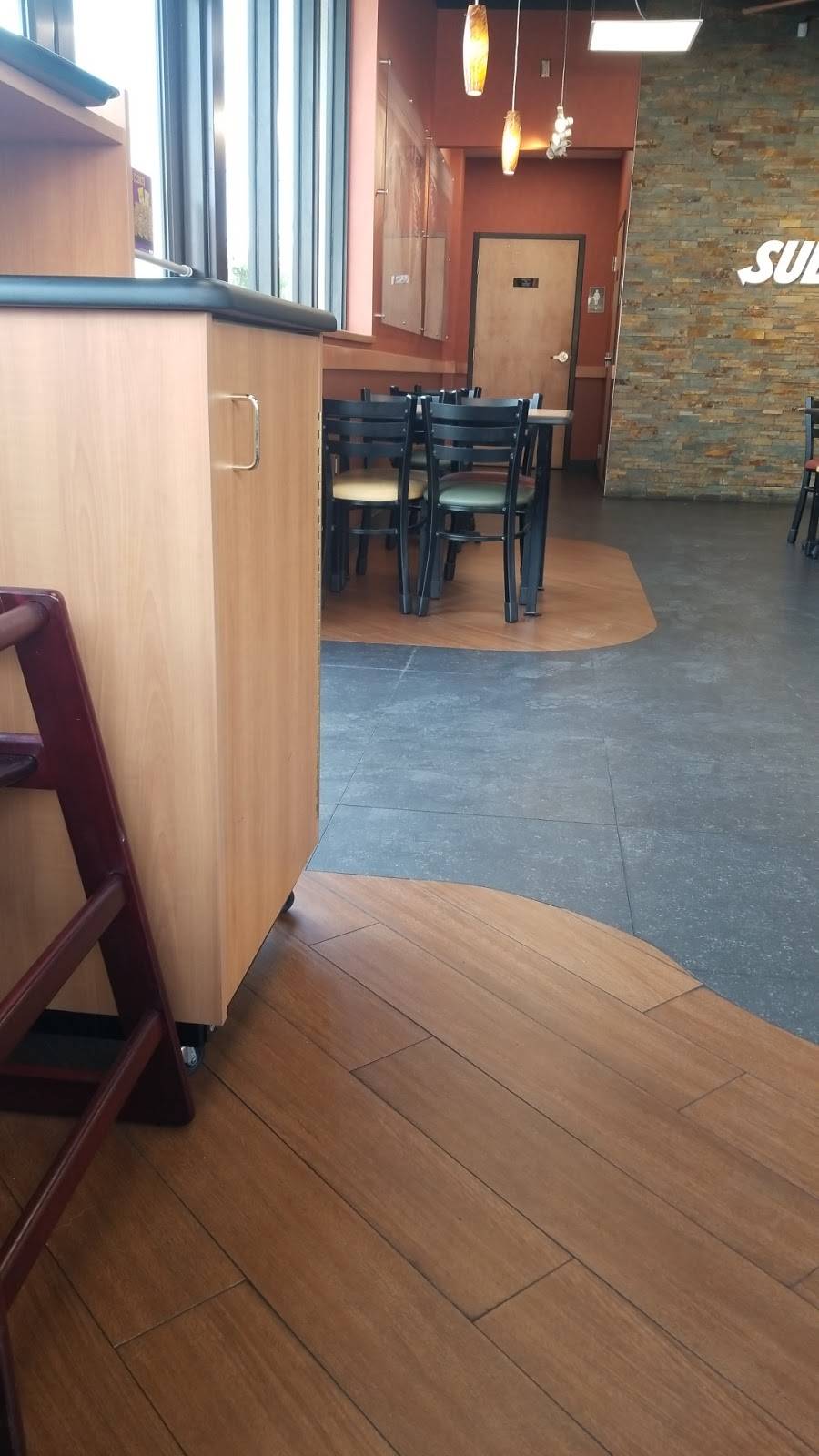 Subway | meal takeaway | 6790 W Flagler St, Miami, FL 33144, USA | 3053920478 OR +1 305-392-0478