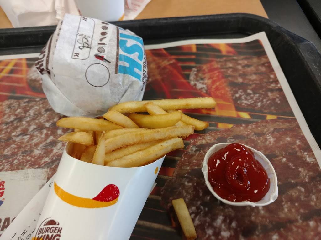 Burger King | restaurant | 5705 Screaming Eagle Blvd, Fort Campbell, TN 42223, USA | 9314316923 OR +1 931-431-6923
