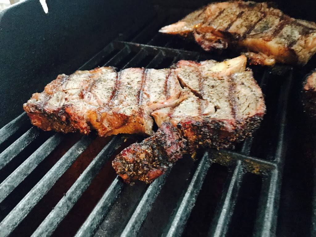 Izzys Smokehouse | restaurant | 391 Troy Ave, Brooklyn, NY 11213, USA | 3474250524 OR +1 347-425-0524