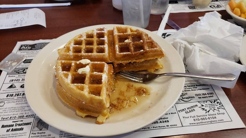 Big Boy | restaurant | 3961 24th Ave, Fort Gratiot Twp, MI 48059, USA | 8109859691 OR +1 810-985-9691