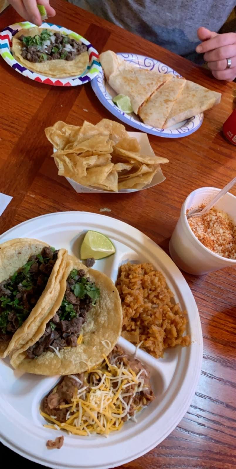 Taqueria Diaz | restaurant | 306 E Colby St, Whitehall, MI 49461, USA | 2316387327 OR +1 231-638-7327