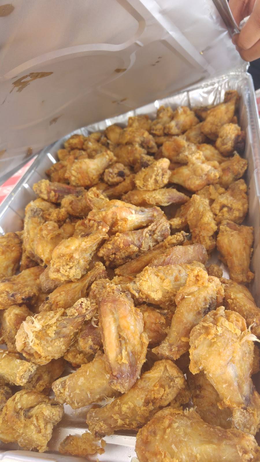 Chickies French Fry & Chicken Bar | meal takeaway | 172 W Englewood A, Teaneck, NJ 07666, USA | 2012666033 OR +1 201-266-6033