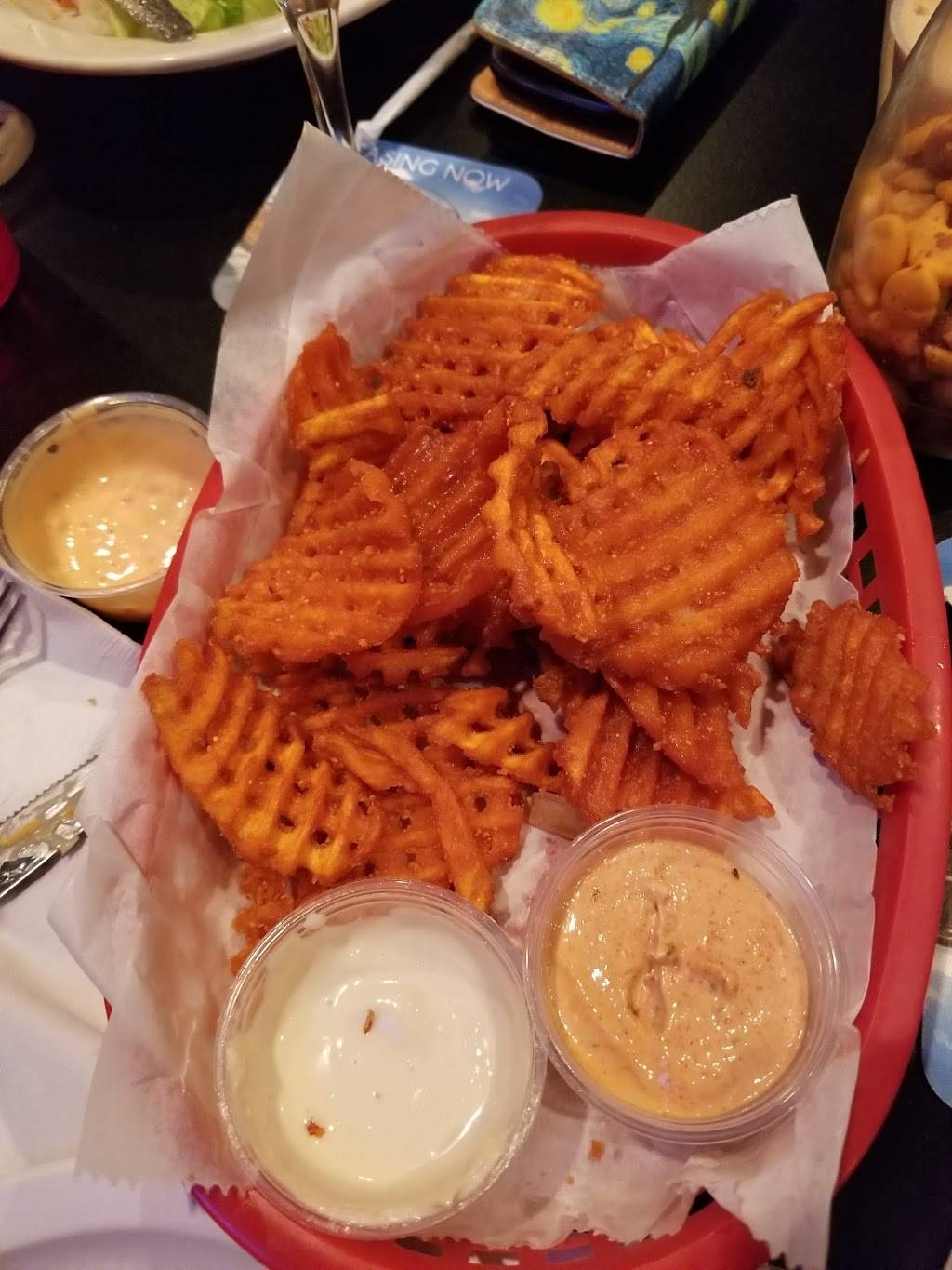 Johnny Vs Sports Pub | restaurant | 58 N Main St, Frankfort, IN 46041, USA | 7656544702 OR +1 765-654-4702