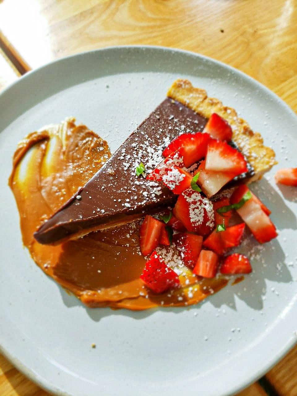 Luna Pasta e Dolci | restaurant | 6815 Biscayne Blvd #101, Miami, FL 33138, USA | 3059562431 OR +1 305-956-2431