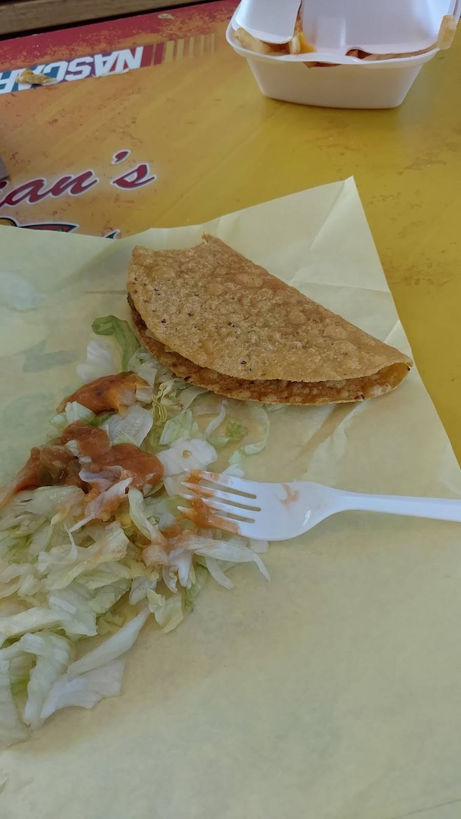 Julians Burgers and More | restaurant | 5500 Central Ave SW, Albuquerque, NM 87105, USA | 5054334892 OR +1 505-433-4892