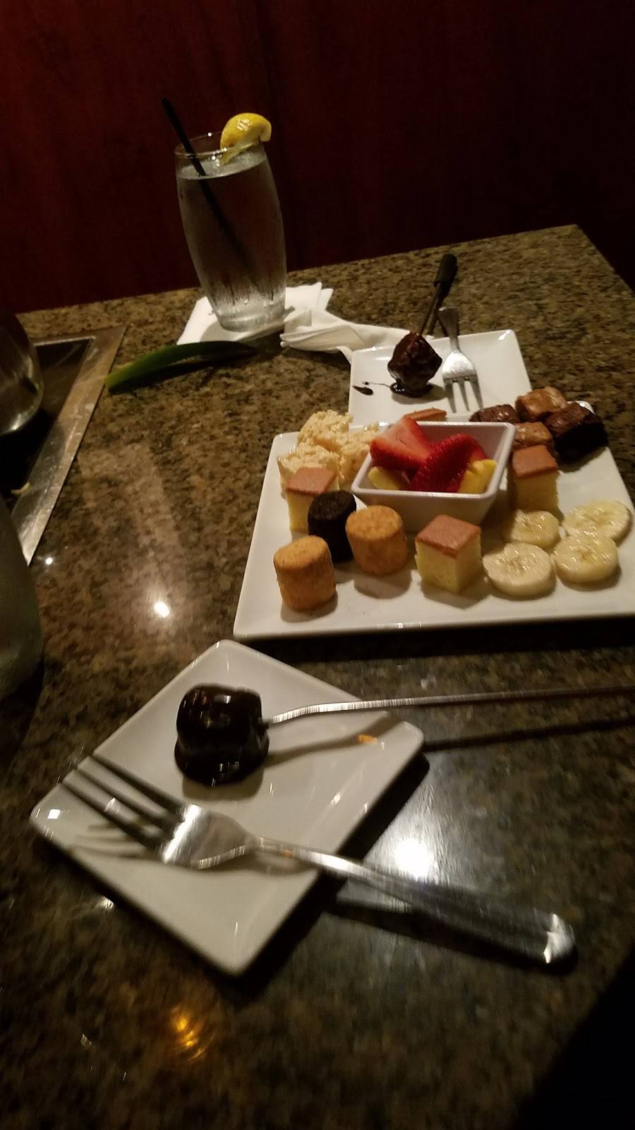 The Melting Pot | restaurant | 1618 Carl D. Silver Parkway, Fredericksburg, VA 22401, USA | 5407859690 OR +1 540-785-9690