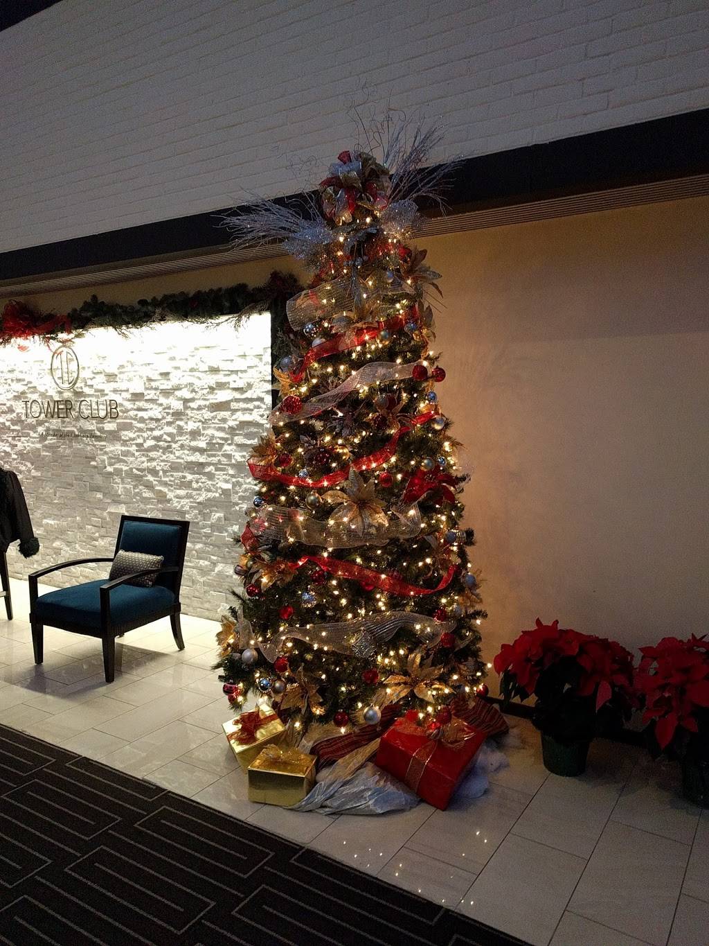 Tower Club - Tysons Corner | restaurant | 8000 Towers Crescent Dr Suite 1700, Vienna, VA 22182, USA | 7037614250 OR +1 703-761-4250