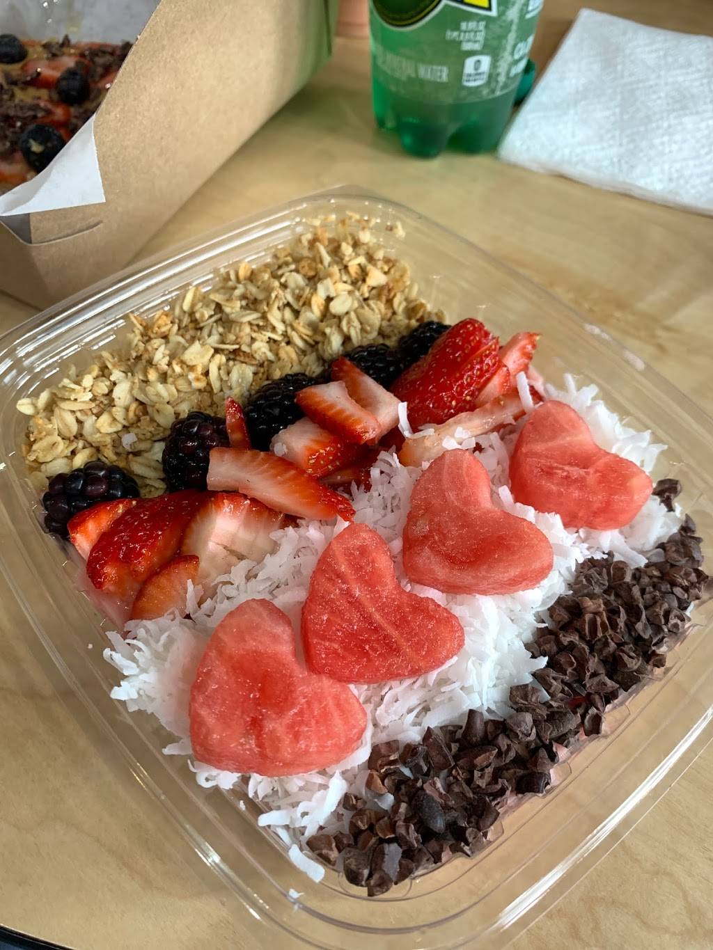 Lueberry | restaurant | 808 E Market St, Louisville, KY 40206, USA | 5027420640 OR +1 502-742-0640