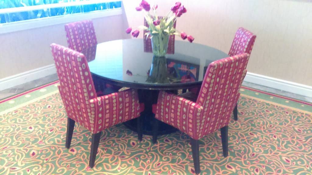 Omega Grill | restaurant | 18130 Fenkell Ave, Detroit, MI 48223, USA | 3138355000 OR +1 313-835-5000