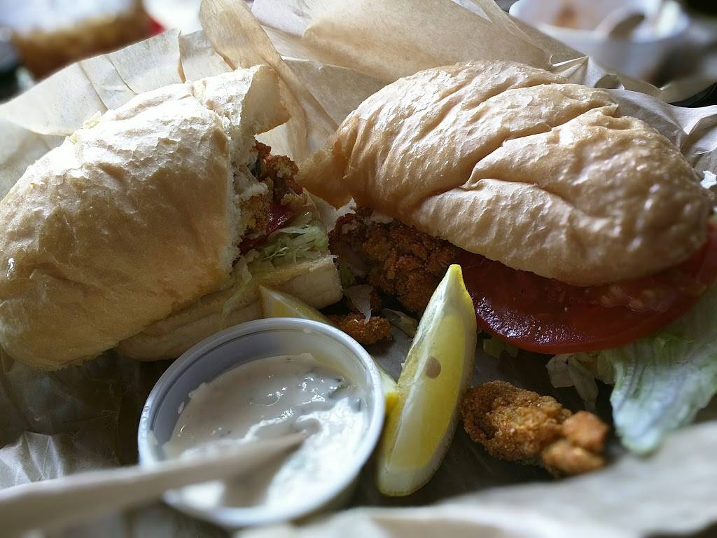 The Backyard | restaurant | 244 W Harrison Ave, New Orleans, LA 70124, USA | 5043098767 OR +1 504-309-8767