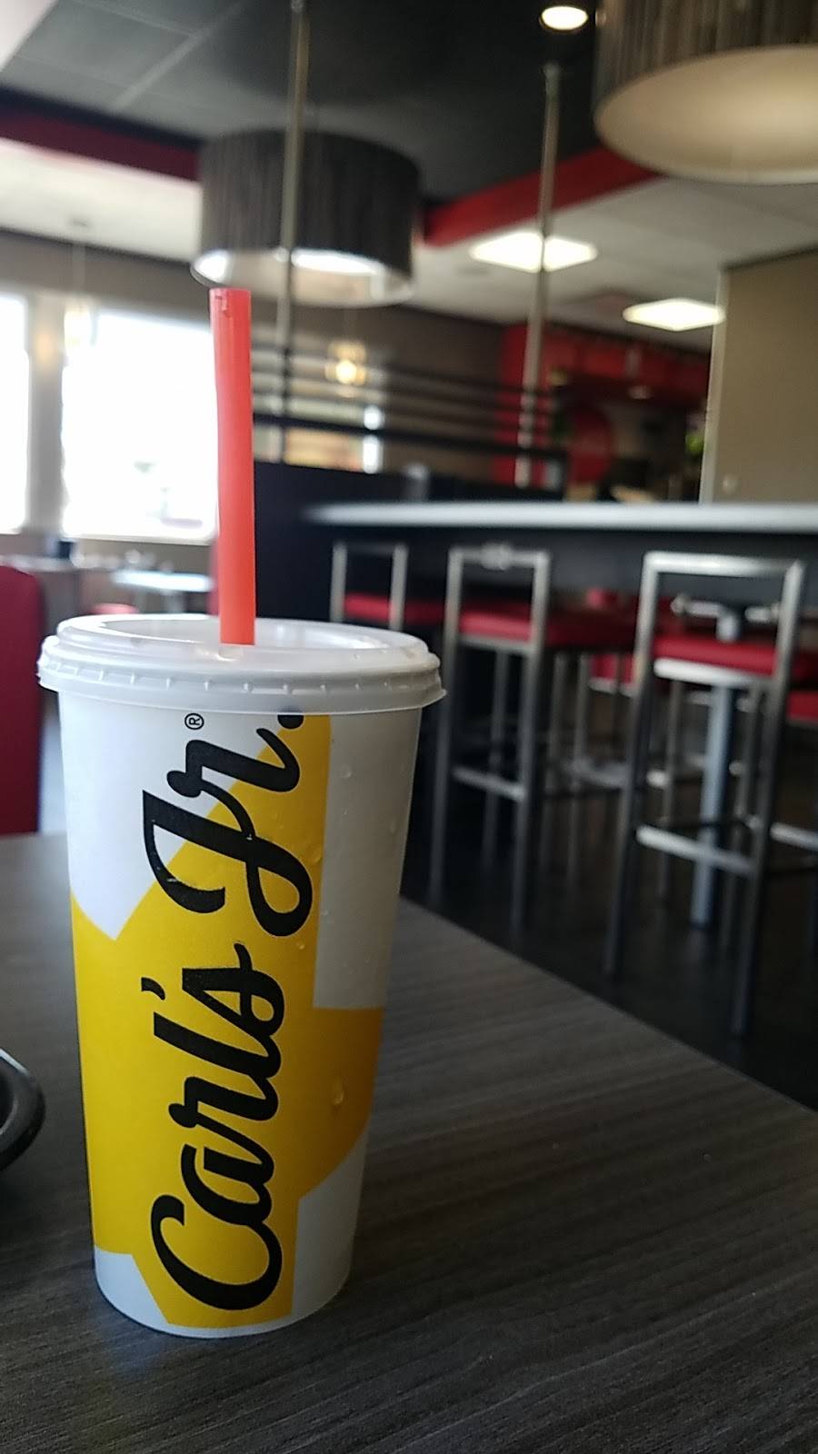 Carls Jr / Green Burrito | restaurant | 701 N Pacific Coast Hwy, Redondo Beach, CA 90277, USA | 3103793331 OR +1 310-379-3331