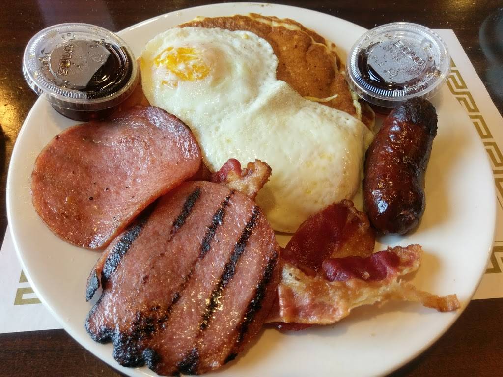 Coach House Diner | restaurant | 55 NJ-4, Hackensack, NJ 07601, USA | 2014884999 OR +1 201-488-4999