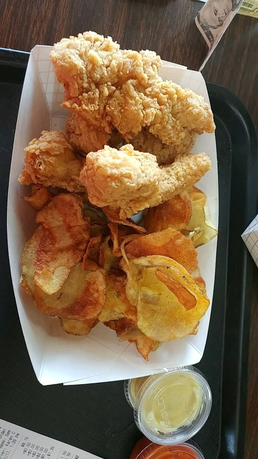 Sgt Peppers Chicken | restaurant | 2028 Burton Ln, Martinsville, IN 46151, USA | 7653499199 OR +1 765-349-9199