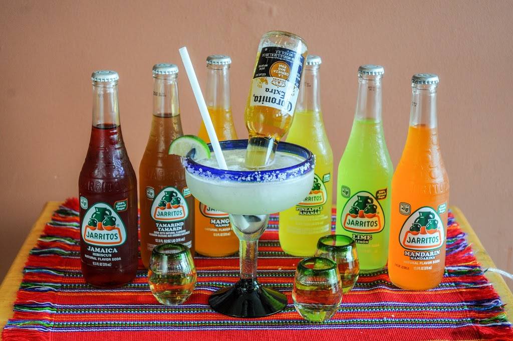 Dos Mariachis | restaurant | 444 Hollandview Trail, Aurora, ON L4G 7Z9, Canada | 9055035530 OR +1 905-503-5530