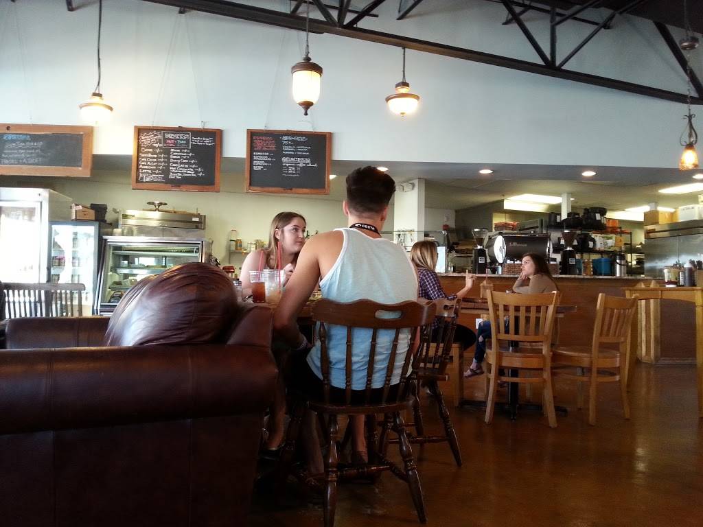 Delicomb | cafe | 102 6th Ave N, Jacksonville Beach, FL 32250, USA | 9043724192 OR +1 904-372-4192